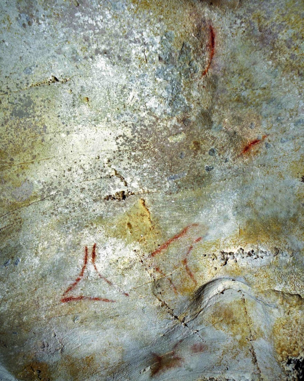 Signos rojos © Texnai. Principado de Asturias, Consejería de Cultura